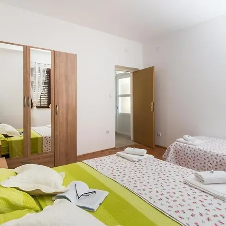 Appartement Eulalija- One-bedroom With Terrace And Sea View