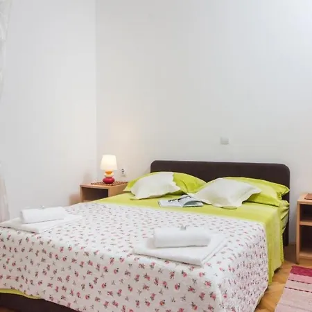 Eulalija- One-bedroom With Terrace And Sea View Διαμέρισμα *